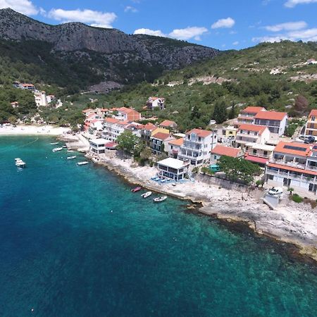 Luxury Bellavista Amazing Sea Holidays With Private Beach & Parking Milna  Exteriör bild