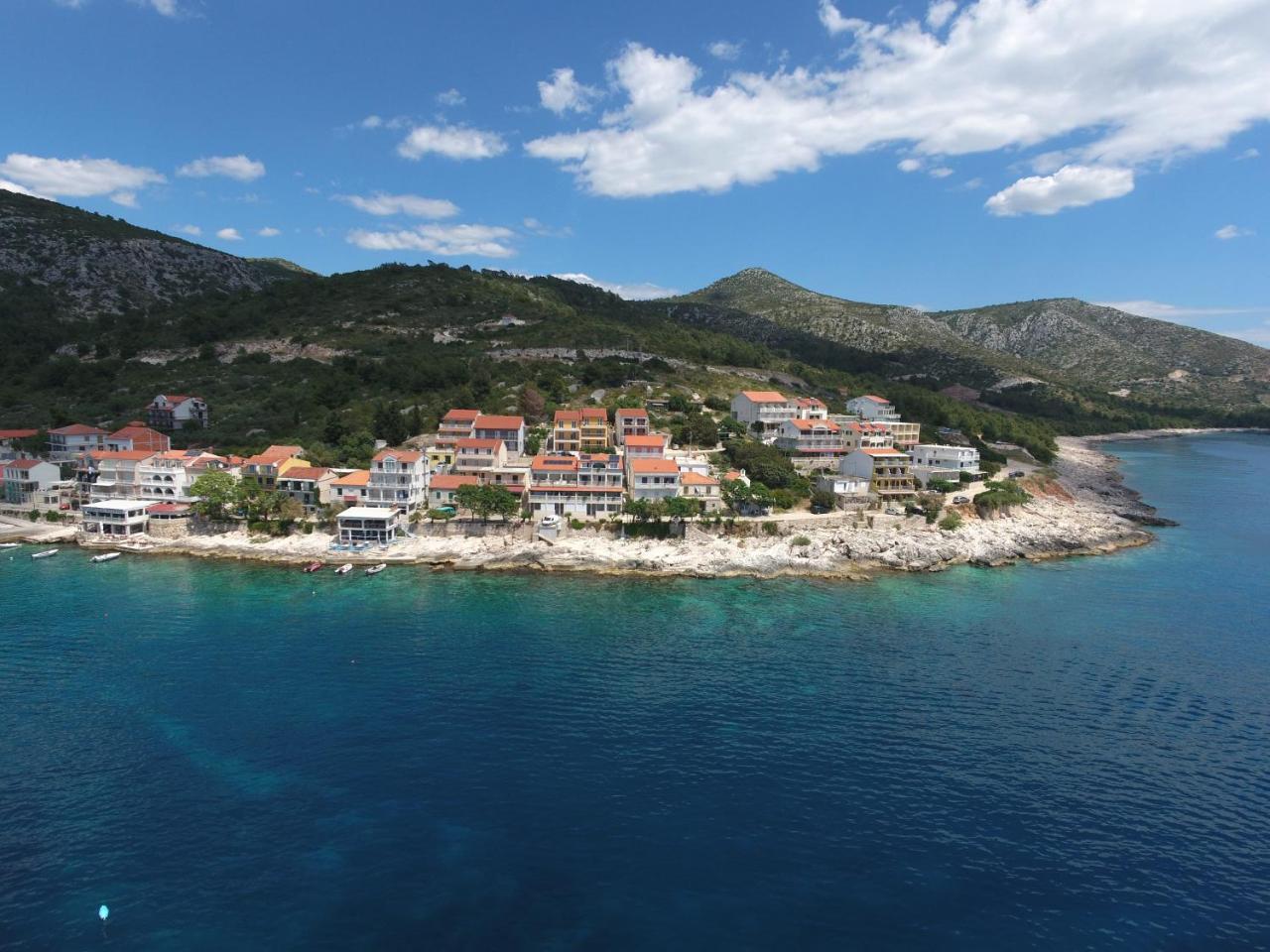 Luxury Bellavista Amazing Sea Holidays With Private Beach & Parking Milna  Exteriör bild