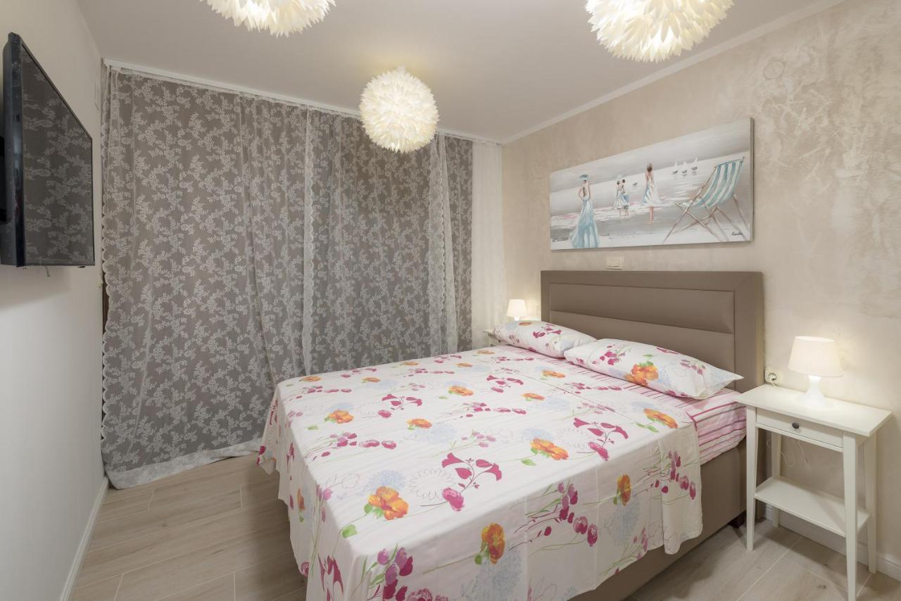 Luxury Bellavista Amazing Sea Holidays With Private Beach & Parking Milna  Exteriör bild
