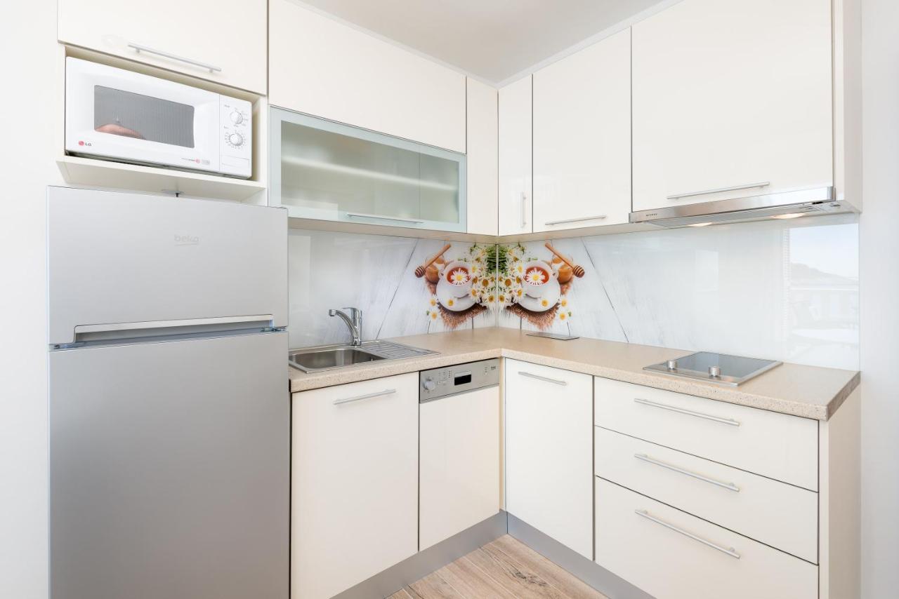 Luxury Bellavista Amazing Sea Holidays With Private Beach & Parking Milna  Exteriör bild