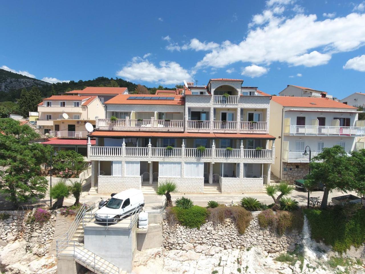 Luxury Bellavista Amazing Sea Holidays With Private Beach & Parking Milna  Exteriör bild