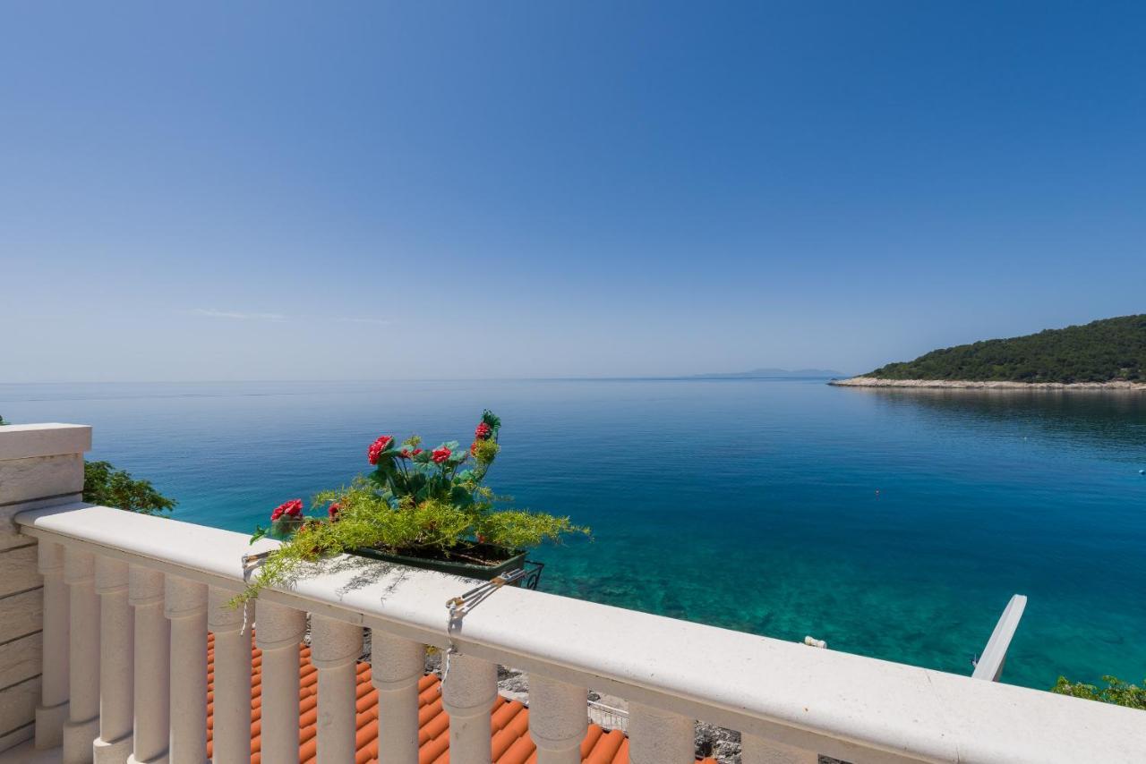 Luxury Bellavista Amazing Sea Holidays With Private Beach & Parking Milna  Exteriör bild