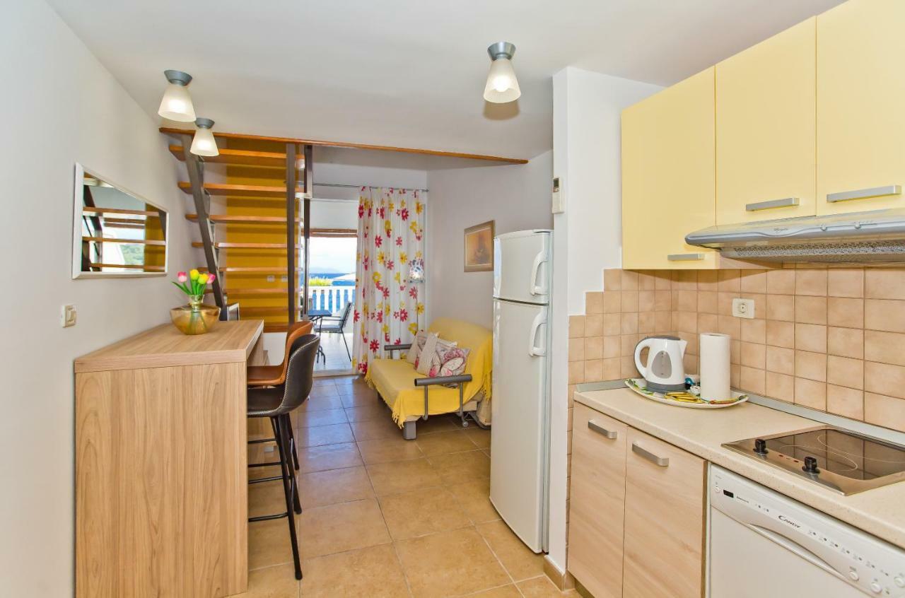 Luxury Bellavista Amazing Sea Holidays With Private Beach & Parking Milna  Exteriör bild